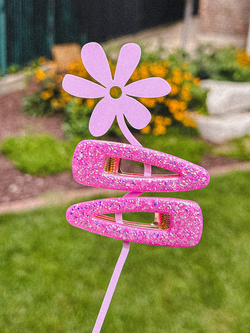 Ambrosia Clips