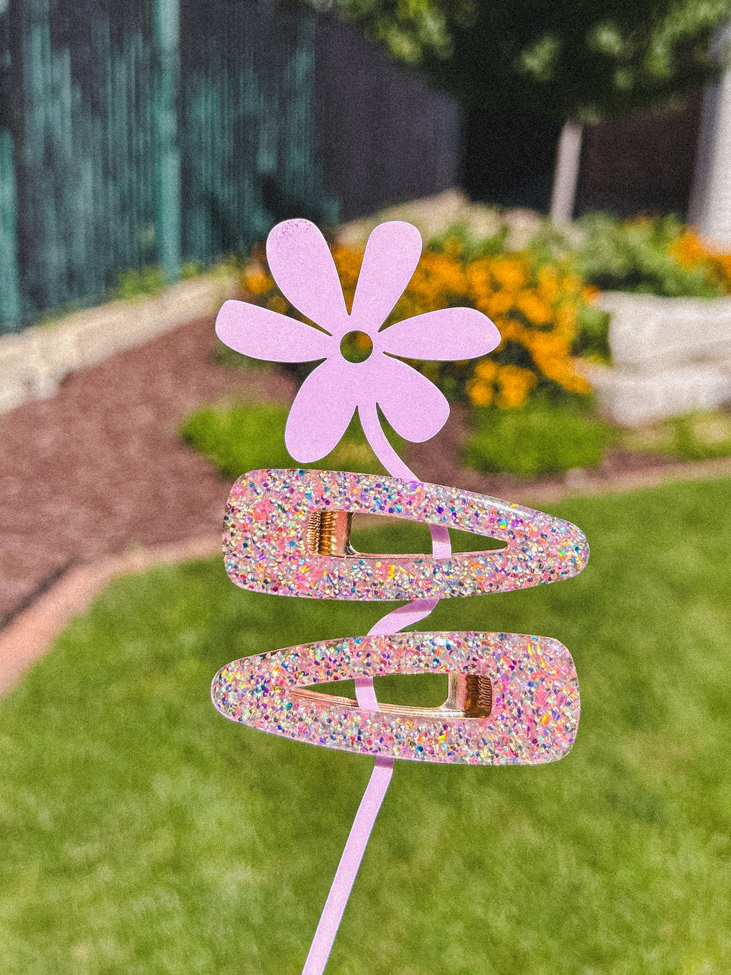 Ambrosia Clips